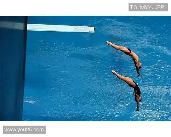 跳水运动发展历程与技巧解析：从初学到竞技的完美跃升